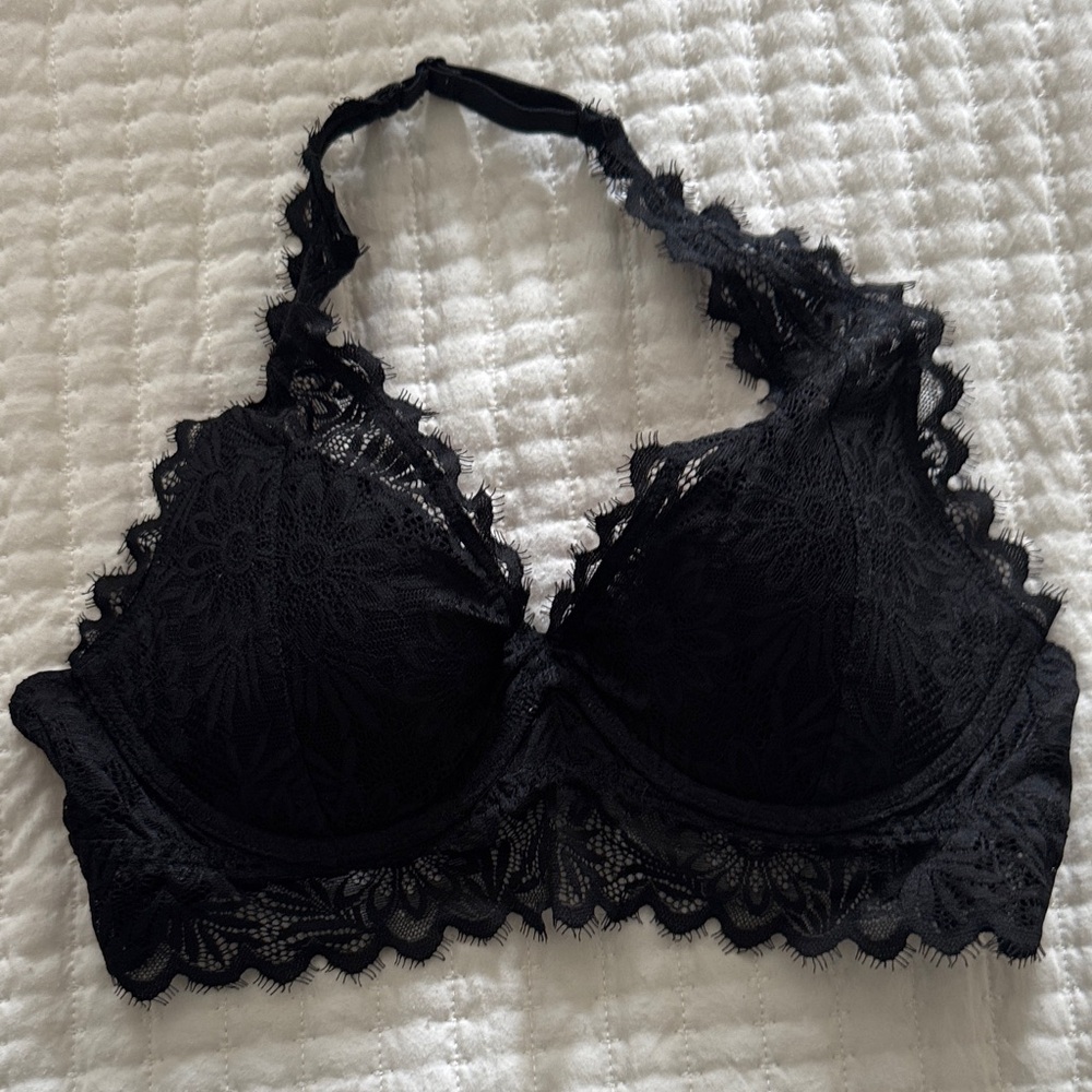 PINK Victoria’s Secret Black Lace Bralette - M